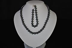 black-pearl-necklace-set-2.jpg